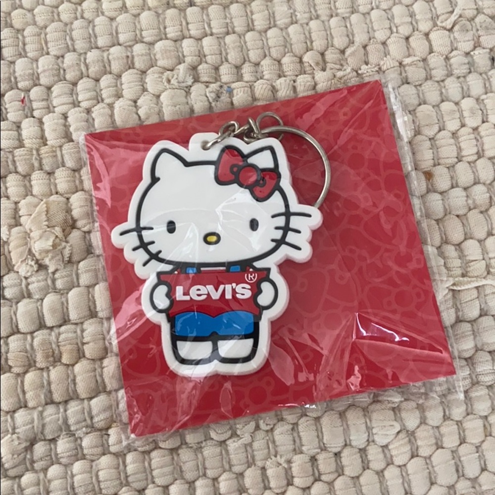 Hello Kitty x Levi’s Keychain